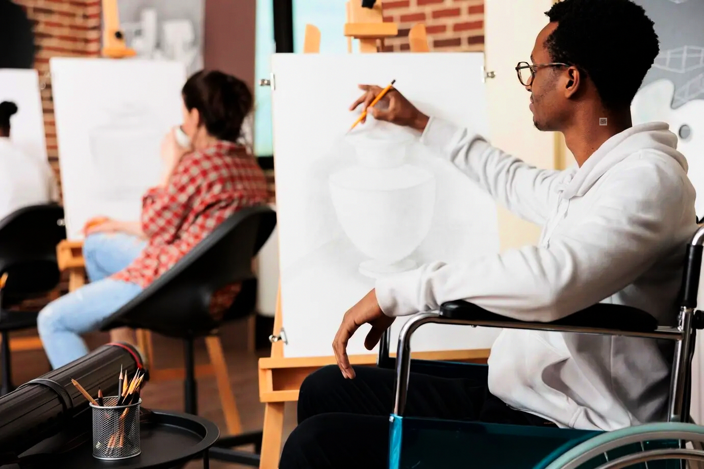 Muro de notas adhesivas clasificando riesgos de B2B consulting and operational efficiency